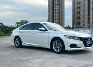 รถยนต์มือสอง Honda Accord 260 TURBO Luxury 1.5T CVT FWD ปี 2022 เครื่องยนต์เบนซิน ประหยัดน้ำมัน เหมาะสำหรับครอบครัว พร้อมขายส่งออก - Product Image 4