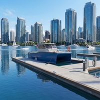 Bateau de pêche sportif double en aluminium de 9,93 m homologué CE, 12 places, bateau à moteur à deux hors-bord pour la navigation en haute mer