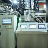 Machine à film soufflé par coextrusion ABC à 3 couches, ligne de production d'extrusion de film plastique PE entièrement automatique pour film d'emballage