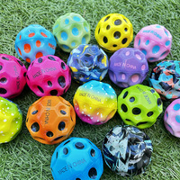 TikTok transfrontalier 6.3 transfert de chaleur élastique PU boule de mousse solide haute élasticité trou boule de lune pour enfant parent-enfant