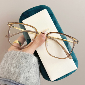 Montures de lunettes anti-lumière bleue Qianai Square, taille moyenne, unisexe, verres en acrylique anti-UV, Taizhou M5 9417 - Product Image 1