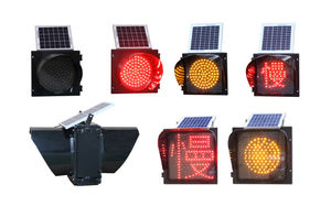 Feu clignotant rouge solaire sans fil pour signalisation routière / Avertisseur lumineux rouge clignotant pour la sécurité routière / Balise de signalisation routière rouge clignotante - Product Image 4
