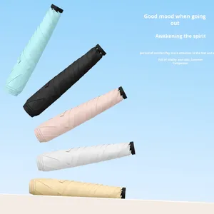 Parapluie ultra-léger à 5 baleines en fibre de carbone, nouveau style, couleur unie, compact, portable, pliable, protection solaire, personnalisable - Product Image 2