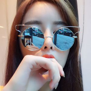 Jamie 1801 European American Style Fashion Sunglasses UV400 Unisex Travel Street Style Glasses - Product Image 2