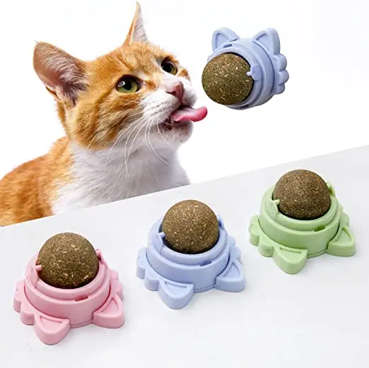 Wholesale Amazon Crab Catnip Sugar Balls Smart Cat Toys Newest Interactive Cat Lick Toy Ball Cat Catnip Wall Ball Pet Chew Toy