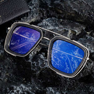 Nouvelles lunettes de soleil carrées pour hommes, monture en métal doré, verres noirs, protection UV400, classe 2, monture en plastique et métal - Product Image 5