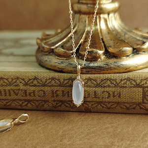 Collier élégant en or massif 14 carats avec zircon et quartz, orné de coquillages, pour le luxe quotidien des femmes - Product Image 1