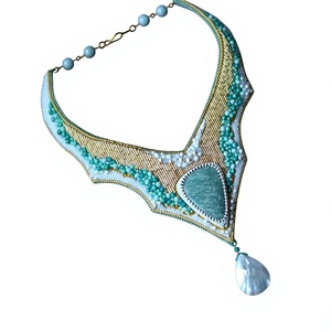 สร้อยคอประดับลูกปัดแก้วงานฝีมือแบบดั้งเดิมของชาวอุฏาร์ปัญจาบ - Product Image 1