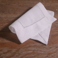 Ensemble de dessous-de-plat et sets de table en lin bohème éco-responsable 3mm, avec ourlet festonné, durable, protection de table, pour cocktails, artisanal de qualité supérieure