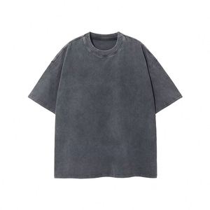 Camisa masculina estilo japonés en mezclilla personalizada con cierre de botones, lavado casual, estilo streetwear con logotipo. - Product Image 3