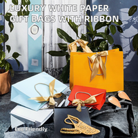 Sacs cadeaux pas chers en papier d'art blanc personnalisé de luxe, imprimés offset classiques, avec poignée en ruban, pour chaussures, anniversaires, mariages, et cadeaux pour invités