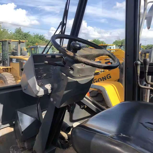 Cargadoras de Ruedas Originales Chinas de Exportación Komatsu WA320, Cargadora de Ruedas Pequeña de Segunda Mano con Capacidad de Carga Nominal de 3 Toneladas - Product Image 5