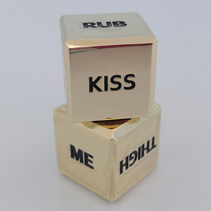 <span class=keywords><strong>Dados</strong></span> de Juego de Amor Brillantes de Alta Calidad, <span class=keywords><strong>Dados</strong></span> de <span class=keywords><strong>Posiciones</strong></span> <span class=keywords><strong>Sexuales</strong></span> para Parejas, Logotipo Personalizable, Hechos de Aleación de Zinc - Product Image 3
