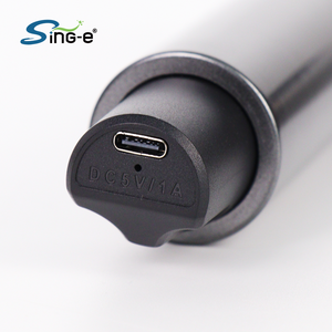 micro karaoké <span class=keywords><strong>sans</strong></span> <span class=keywords><strong>fil</strong></span> ZQS-2M506 avec lumières rvb et affichage numérique son Hi-Fi <span class=keywords><strong>rechargeable</strong></span> pour le chant à la maison - Product Image 3