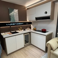 Maison capsule de style américain, préfabriquée, structure en acier modulaire, alimentée à l'énergie solaire, maison capsule écologique pour logement de vacances