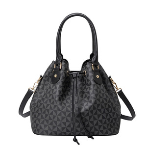 <span class=keywords><strong>Sac</strong></span> à bandoulière coréen pour <span class=keywords><strong>femme</strong></span>, grande capacité, <span class=keywords><strong>sac</strong></span> <span class=keywords><strong>fourre</strong></span>-<span class=keywords><strong>tout</strong></span> pour <span class=keywords><strong>femme</strong></span>, <span class=keywords><strong>sac</strong></span> à cordon de serrage, <span class=keywords><strong>sac</strong></span> de créateur, vente en gros directe d'usine - Product Image 4