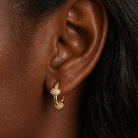 Boucles d'oreilles créoles Gemnel en argent 925 plaqué or véritable avec zircon blanc pavé, motif cercle entrelacé et barre croisée, bijoux fins pour femme