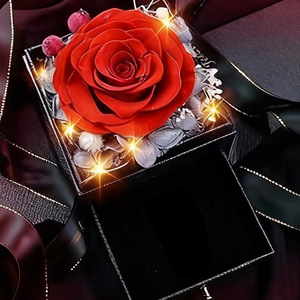 Boîte cadeau de fleurs éternelles - Boîte à roses en acrylique avec lumière - Un cadeau haut de gamme pour votre petite amie à la Saint-Valentin pour un sentiment d'amour profond - Product Image 3