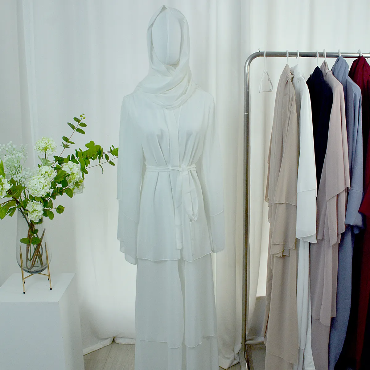 Nuevo diseño chica joven llano Nouveau turco De lujo ropa islámica mujeres musulmán vestido Dubai venta al por mayor Abaya conjunto 2023