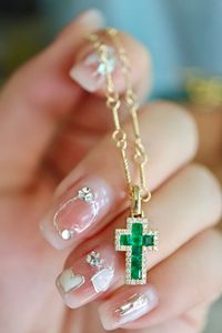 Pendentifs en or véritable 18 carats Xinfly avec boucle universelle, bijoux fins, cadeaux, diamant 0,15 ct, émeraude 0,50 ct, croix en pierres précieuses - Product Image 3