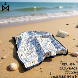 Foulard Quadrato Piccolo con Stella a Cinque Punte e Conchiglia 70x70cm, Leggero e Protettivo dal Sole - Product Image 3