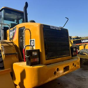Cargadora de Ruedas Caterpillar 950H, Capacidad de Carga Nominal de 45 Toneladas, Potencia de 92KW, Cabina Cerrada Amarilla, Neumáticos Todoterreno para Granjas - Product Image 3