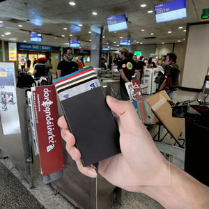 Porte-cartes élégant en aluminium pour homme avec blocage RFID, ouverture automatique, poche pour 6 cartes, mini portefeuille, cadeau pour la fête des pères - Product Image 3