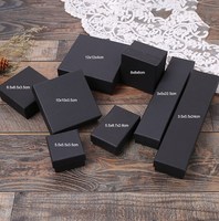 Boîtes cadeaux vides écologiques recyclables en kraft noir pour bijoux, bagues, boucles d'oreilles, bracelets, avec support en éponge.