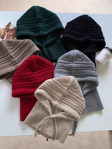 Balaclava pour <span class=keywords><strong>femme</strong></span>, chapeau d'hiver chaud tressé, écharpe intégrée, protection des oreilles, chapeau en laine tricotée résistant au froid - Product Image 1