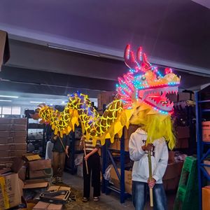 อุปกรณ์ประกอบการแสดงมังกรเรืองแสงแบบสามส่วน ไฟ RGB ควบคุมด้วยมือ สำหรับการแสดงพื้นบ้านและแสงสีบนเวที - Product Image 2