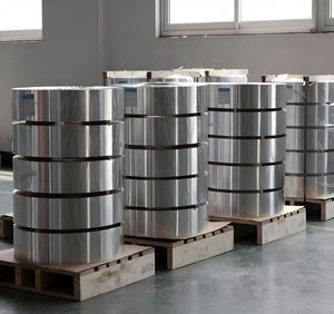 ม้วนฟอยล์อะลูมิเนียมหนา 47 ไมครอน กว้าง 1260 มม. - ใช้สำหรับการผลิตเทปพันท่อ - สำหรับใช้ในอุตสาหกรรม - Product Image 1