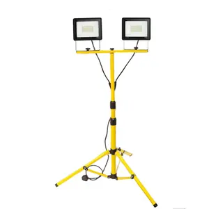 CE ROHS Dudukan Tripod 40W, Lampu LED Makanan Pekerjaan Luar Ruangan 100W