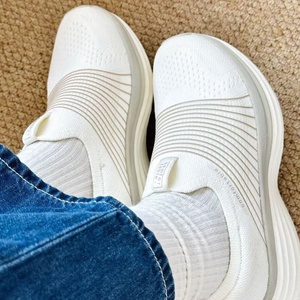 Chaussures de marche unisexes en maille à enfiler, plates, respirantes, semelle MD, confortables, pour la santé, pointures EU35-45, baskets décontractées pour femmes, vente en gros - Product Image 4