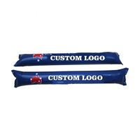 Services OEM/ODM Conception personnalisée Jeu de football Fabricants de bruit Ballon gonflable Logo sur bâton Bâton d'encouragement avec pompons
