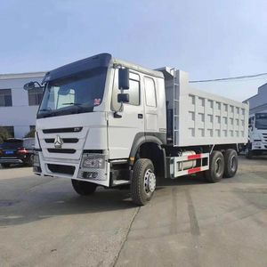 <span class=keywords><strong>Camion</strong></span> à benne basculante lourd Sinotruk Howo 6x4 <span class=keywords><strong>de</strong></span> haute qualité avec <span class=keywords><strong>un</strong></span> puissant moteur diesel, idéal pour les projets miniers et <span class=keywords><strong>de</strong></span> construction - Product Image 1