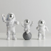 Figurines d'astronaute nordique, Sculpture moderne, ornement de Table, décoration pour la maison, 3 pièces