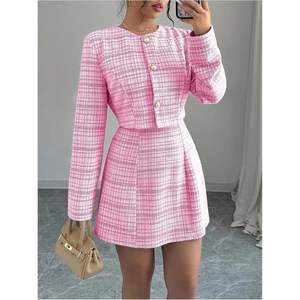 Conjunto de dos piezas de tweed para mujer, blazer de manga larga y minivestido sin mangas con detalle de botones - Product Image 3