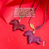 Collier avec pendentif cheval, fait main avec des matériaux naturels à base de plantes, un cadeau pour l'année du cheval