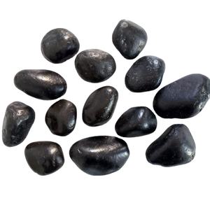 Galets et galets en pierre naturelle noire de jais polie de haute qualité meilleur prix pour les applications extérieures - Product Image 5