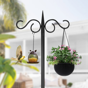 Crochets de <span class=keywords><strong>berger</strong></span> doubles pour l'extérieur, poteau d'alimentation pour oiseaux robuste de 108 pouces avec base à 5 branches, crochet de <span class=keywords><strong>berger</strong></span> réglable - Product Image 1