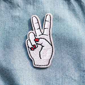 BADGE BRODÉ À LA MACHINE - Product Image 3
