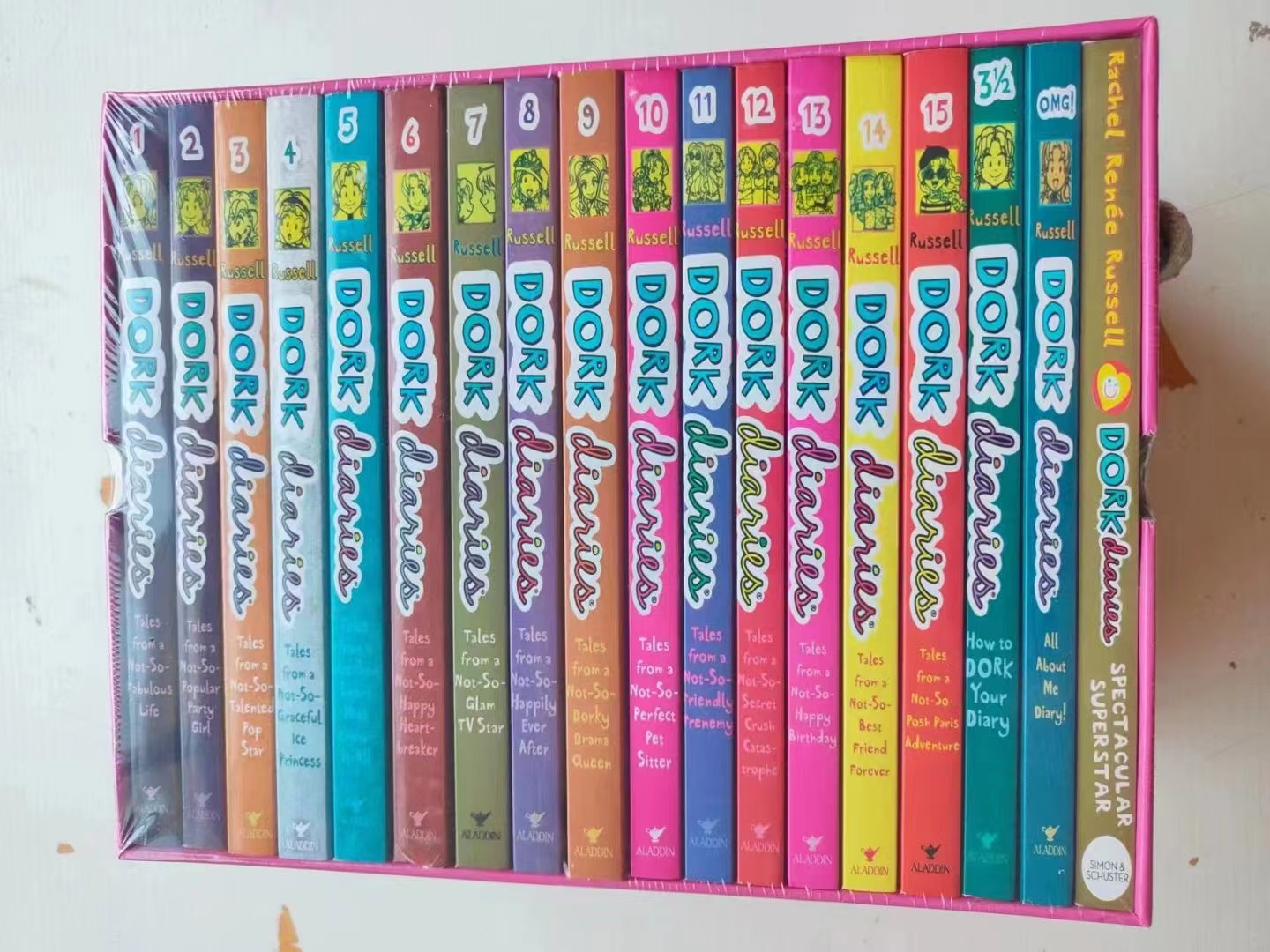 18 Books/set Dork Diaries Comic Book Color Box Set for Kids