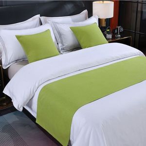 Cuscino decorativo verde con verde imitazione biancheria da letto Runner per hotel 5 stelle Set biancheria da letto - Product Image 2