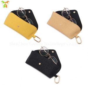 Chic Woven Straw PU Leather Eyeglass <b>Case</b> with Hook Soft Protective Fashion <b>Glasses</b> Pouch Sunglasses Holder Travel Accessories - Product Image 2