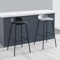 Tabouret de bar moderne et minimaliste avec dossier, chaise haute en métal avec repose-pieds pour café, îlot de cuisine, restaurant