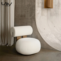 Fauteuil de salon design nordique moderne, fauteuil individuel en tissu avec cadre en bois, fauteuil d'appoint