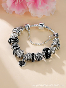 Pulsera estilo Pan que brilla en la oscuridad, superventas transfronterizo, con dijes de diamantes de imitación, corazón, flor y llave, joyería de moda - Product Image 1