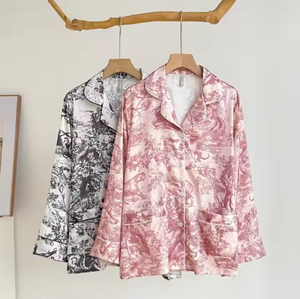 Benutzer definierte reguläre bestickte Satin Pyjamas Set 2 Stück Damen Seide Luxus Blank Pyjamas Damen Nachtwäsche <span class=keywords><strong>Sets</strong></span> Nachthemd für Frauen - Product Image 2