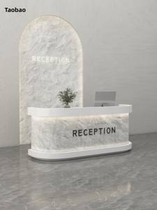 Bureau de réception moderne de luxe pour salon de beauté Bureau de caisse pour établissement de formation en danse et vêtements pour femmes en bois - Product Image 2