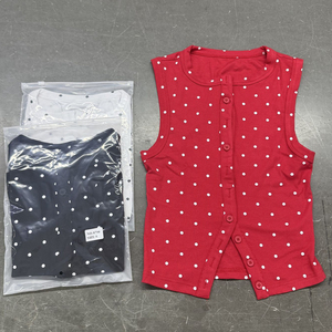 Canotta a Costine con Bottoni e Pois, 95% Viscosa 5% Elastan, da Donna, Vestibilità Slim, Stile Y2K, Top Corto per Uscire, Estate 2026 - Product Image 6